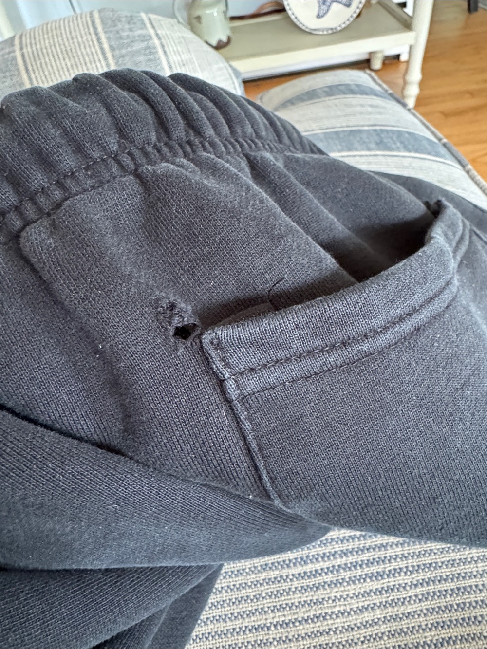Essentials sweatpants - Picture 6 of 6